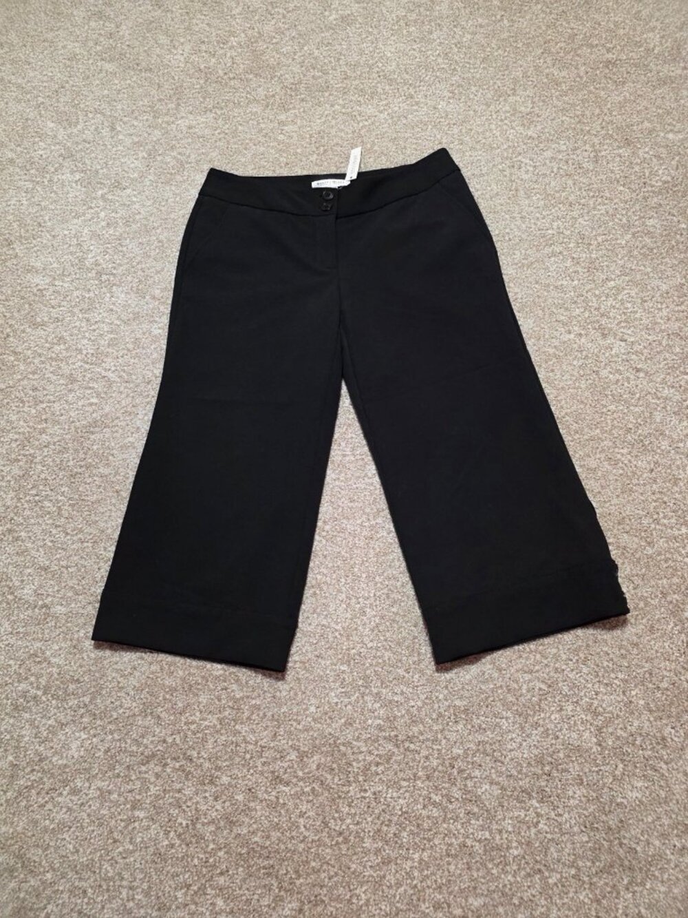 White House Black Market Women’s Black Pedal Pusher Stretch Work Pants Size 6